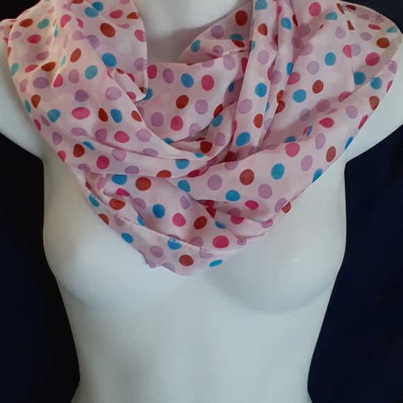 Bundle of Two Fashion Scarves - Picture 2 of 10